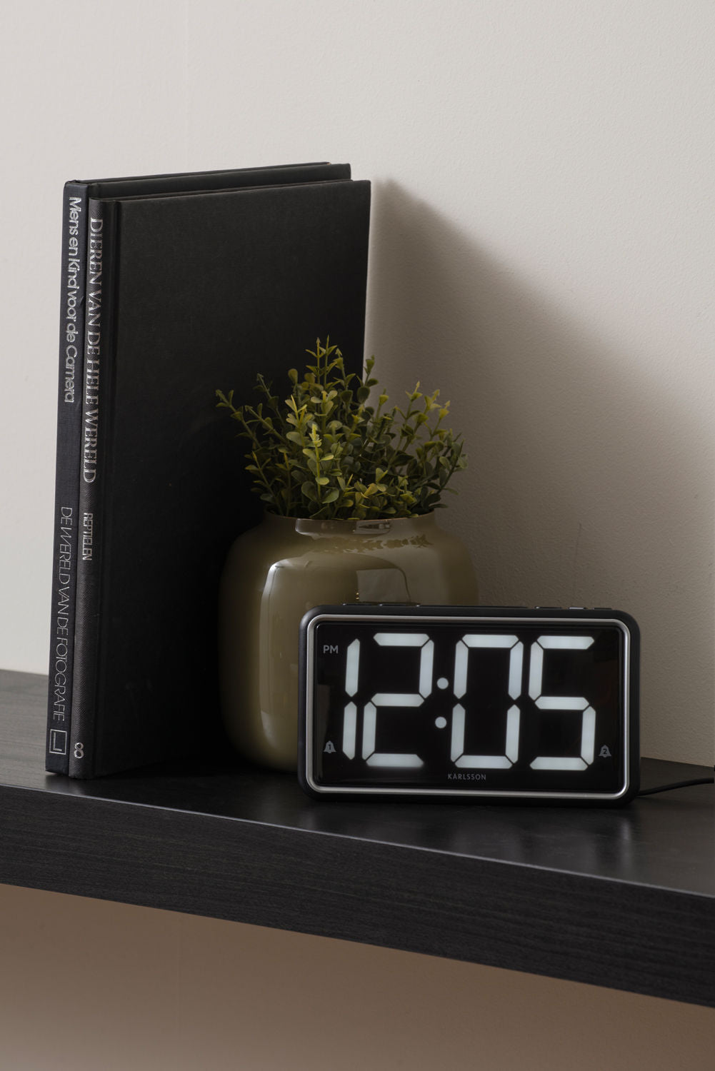 Karlsson Alarm clock New Retro black