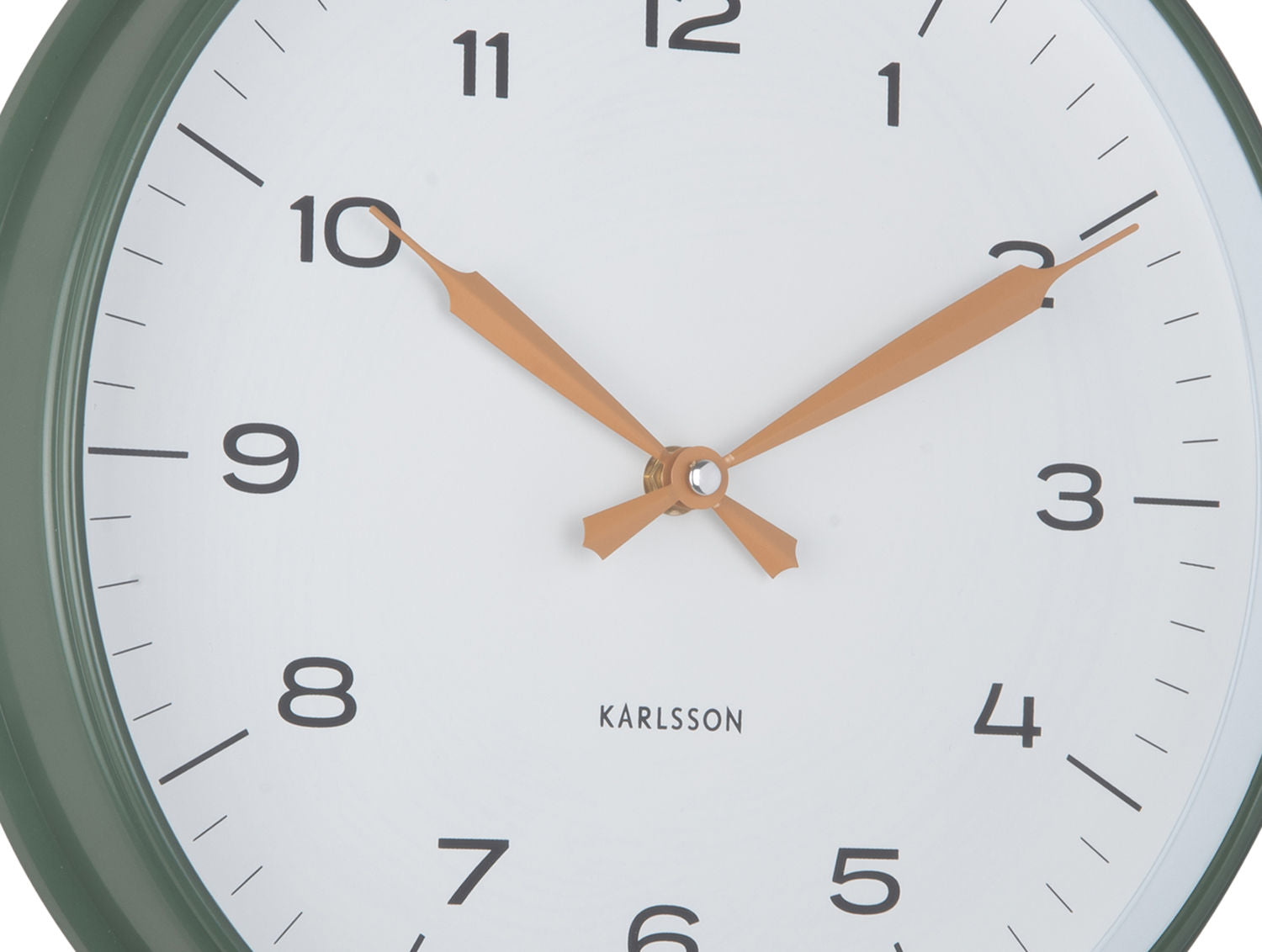Karlsson Vægur Modern Factory junglegrøn m. okkergul