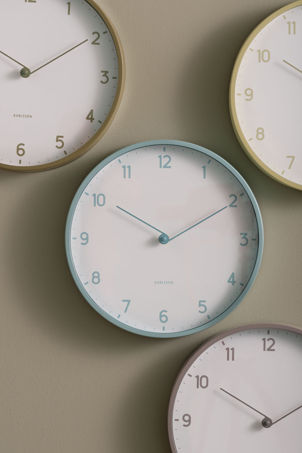 Karlsson Wall clock Sencillez army green