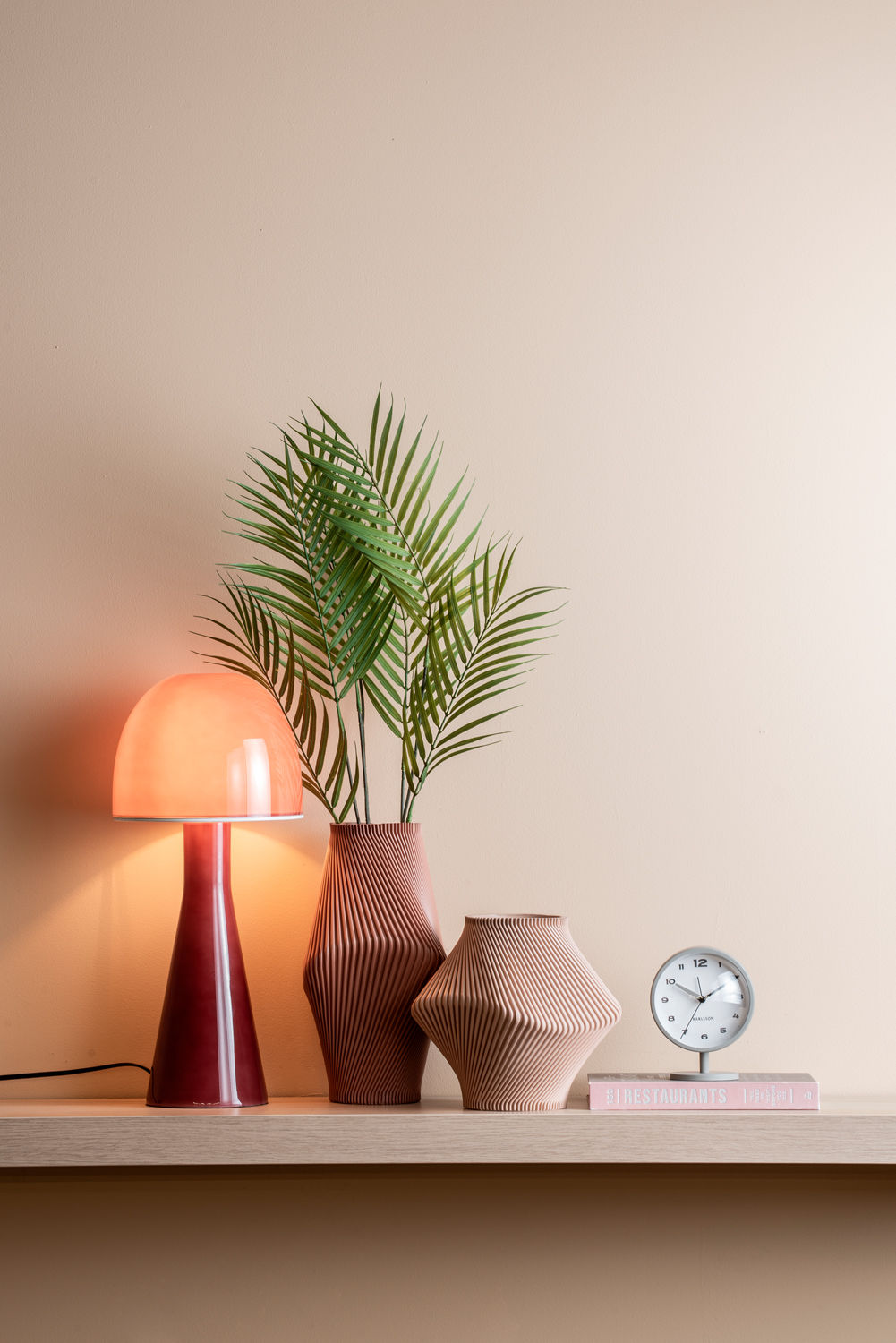 Leitmotiv Bordlampe Bombin glas rose tan