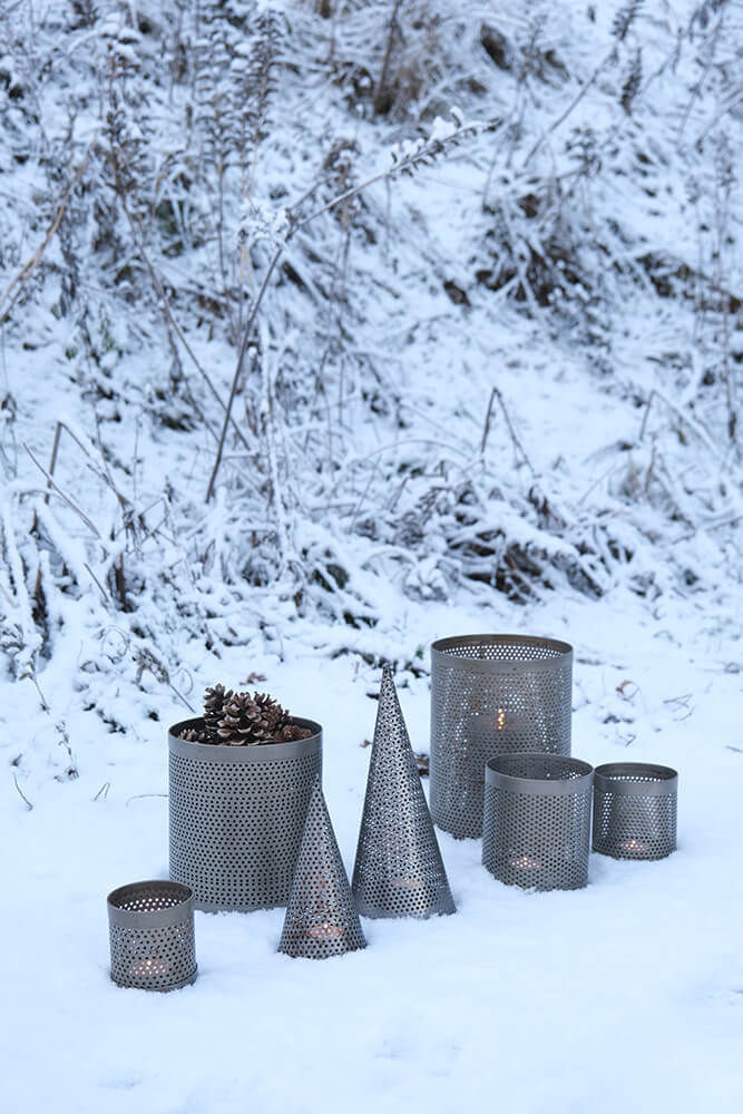 Trademark Living Juletræ perforeret jern - small