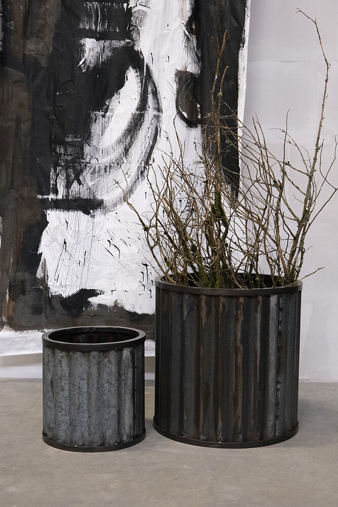 Trademark Living Jernkrukke / sidebord - Sæt af 2 stk