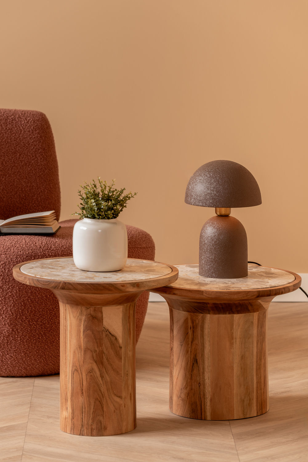 Leitmotiv Bordlampe Boaz jerntekstureret chokoladebrun