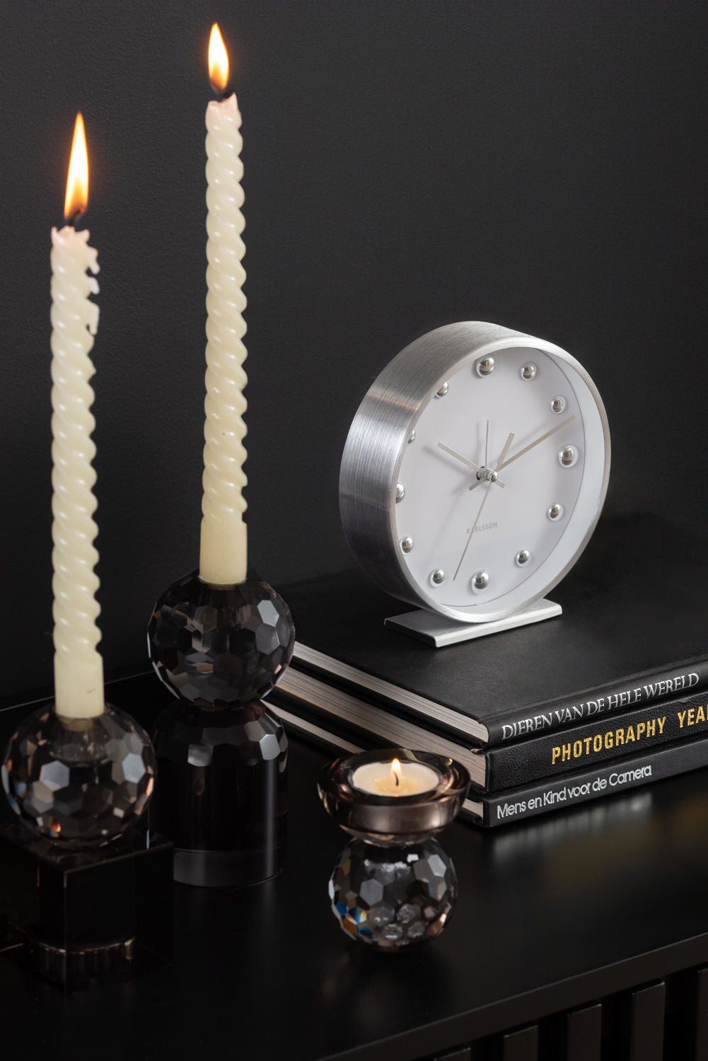 Karlsson Vækkeur Shiny Dots hvid m. sølv