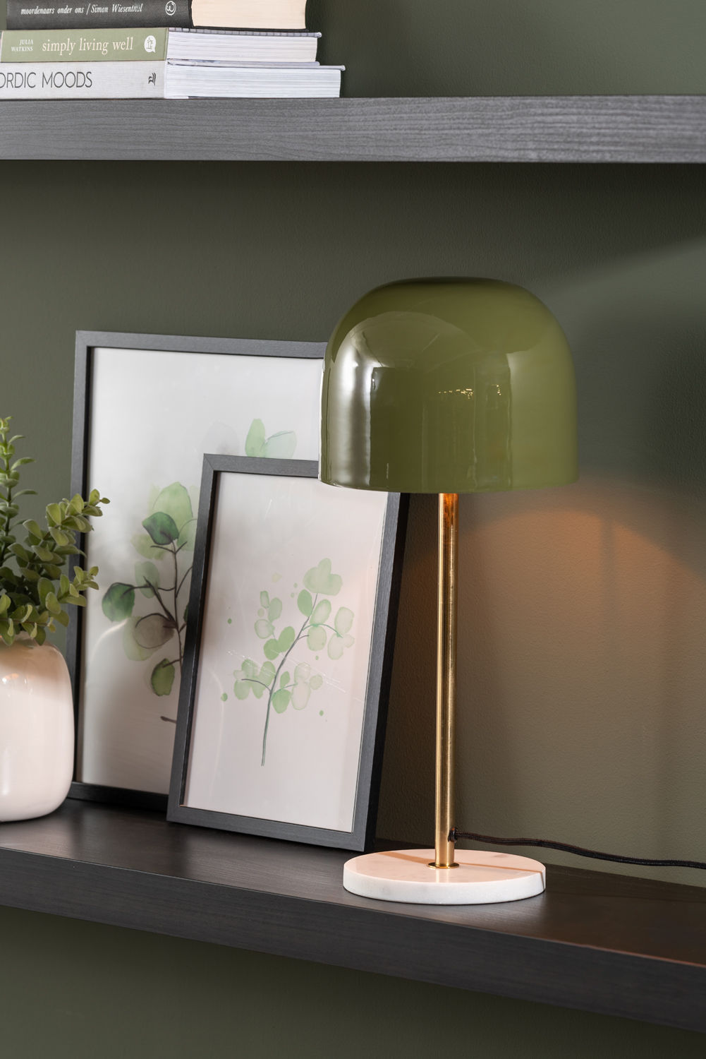 Leitmotiv Bordlampe Manta emalje junglegrøn
