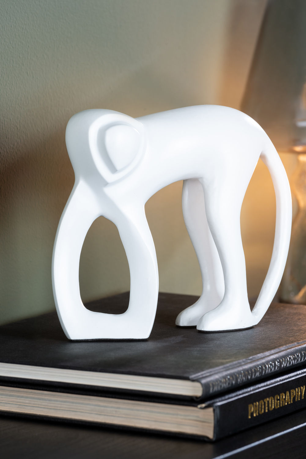 nutid Statue Monkey metal mat hvid