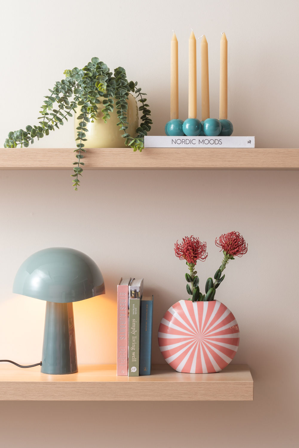 nutid Lysestage Bobler rund emalje turkisblå