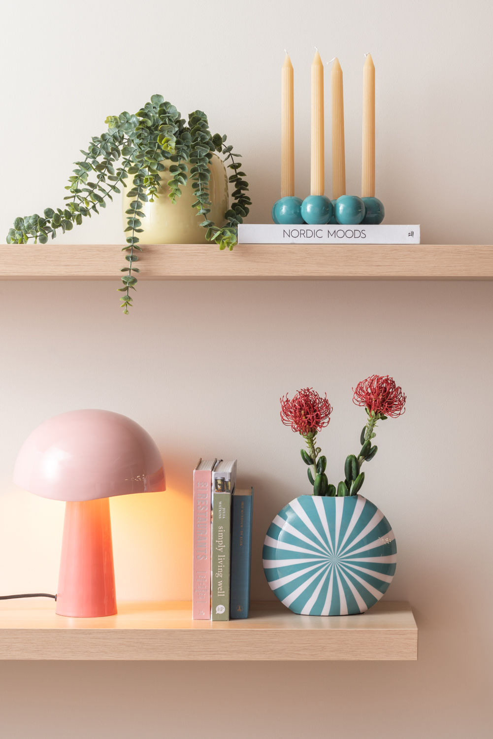 nutid Lysestage Bobler rund emalje turkisblå