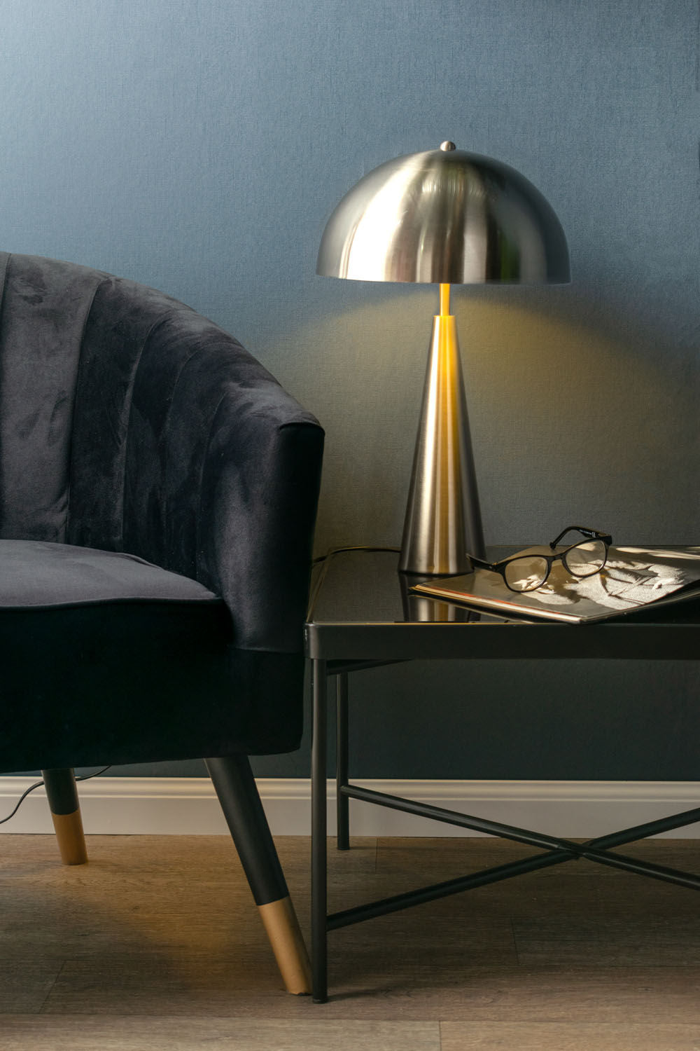 Leitmotiv Bordlampe Sublim metal børstet nikkel