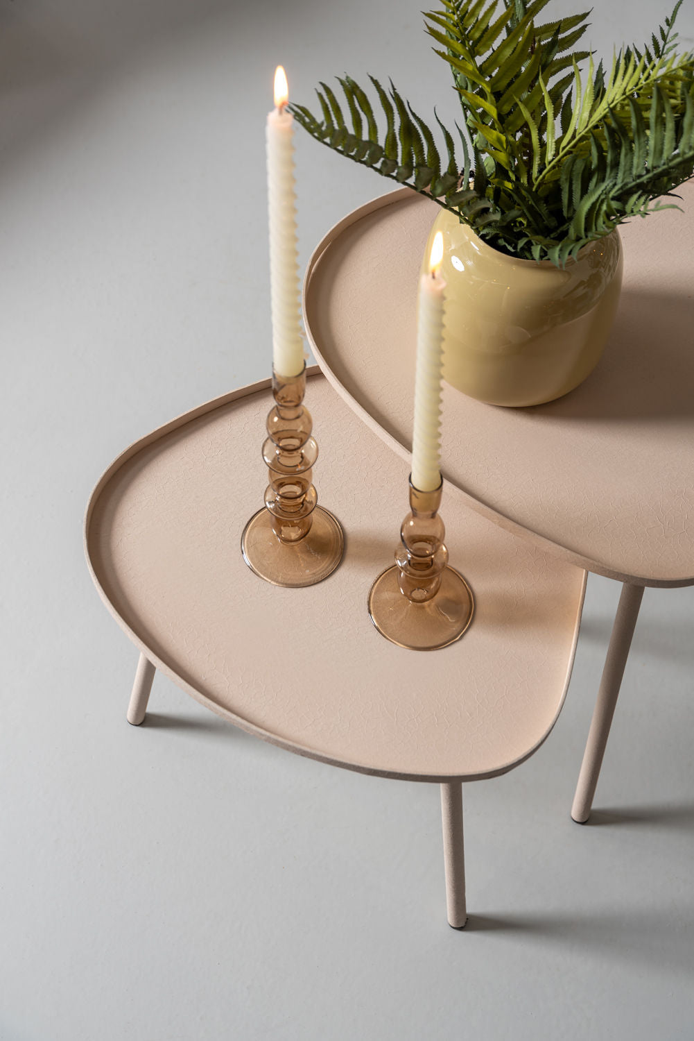 nutid Vase Ivy medium jern emalje latte brun