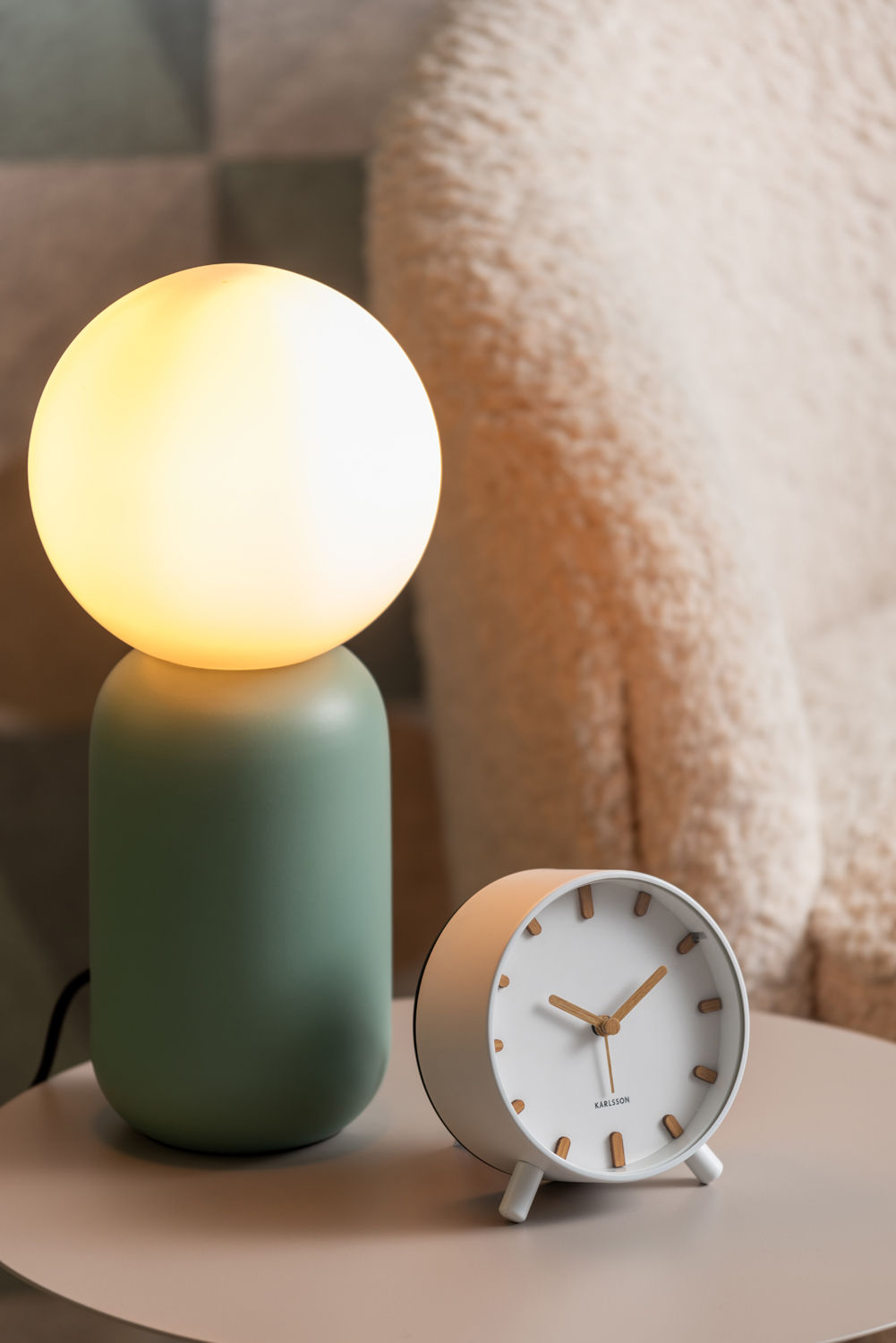 Karlsson Vækkeur Grace metal hvid