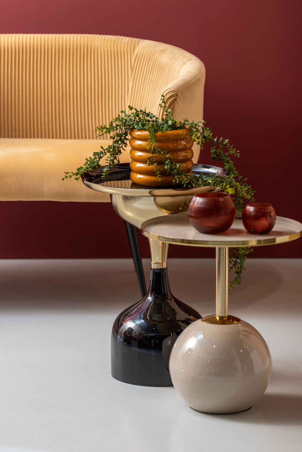 Leitmotiv Sidebord Ivy jern emalje sort