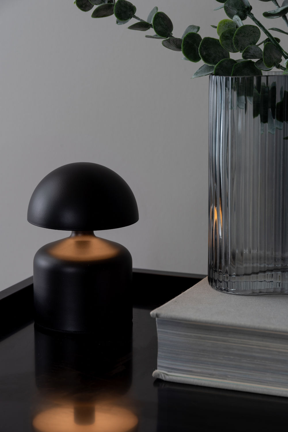 Leitmotiv Bordlampe Impetu LED mat sort