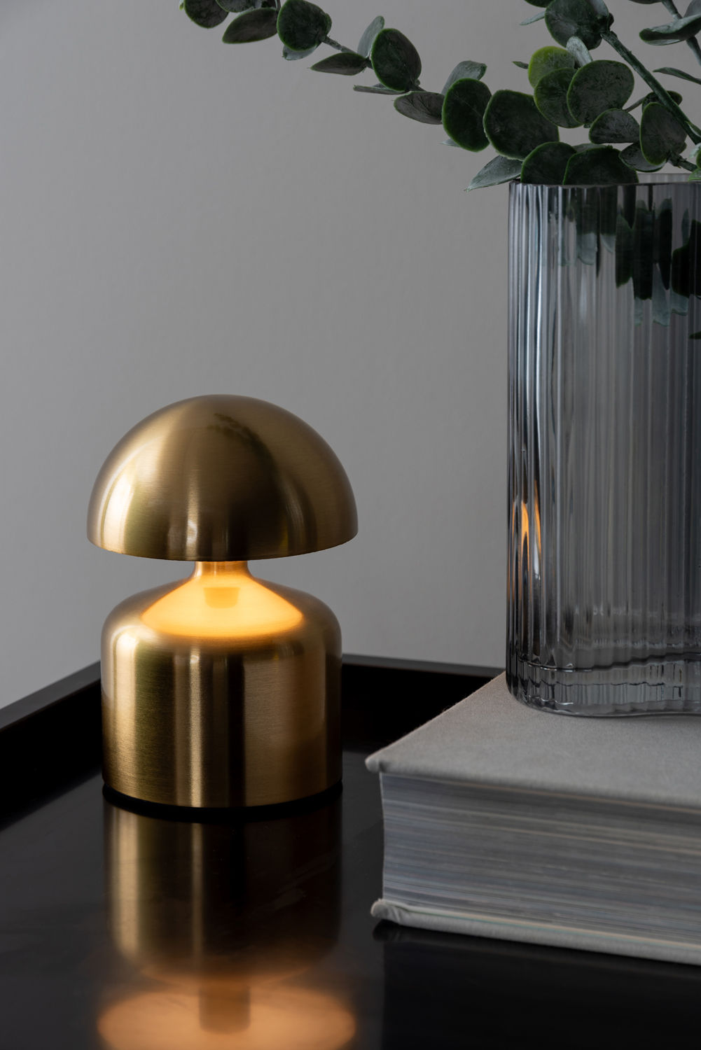 Leitmotiv Bordlampe Impetu LED børstet guld