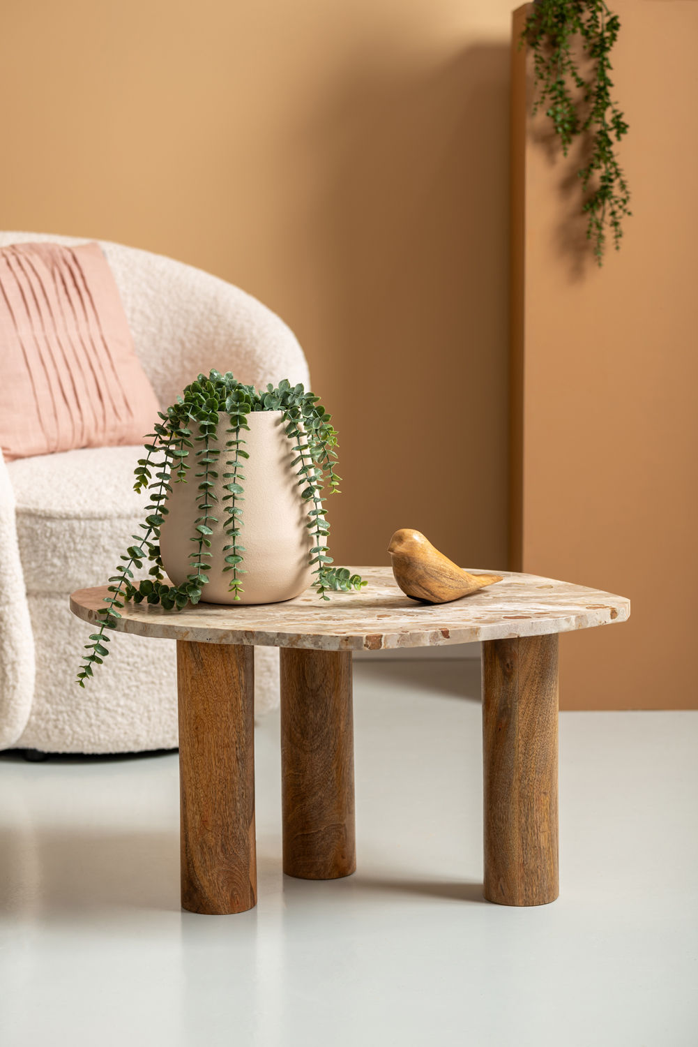 nutidens Statue Bird mangotræ