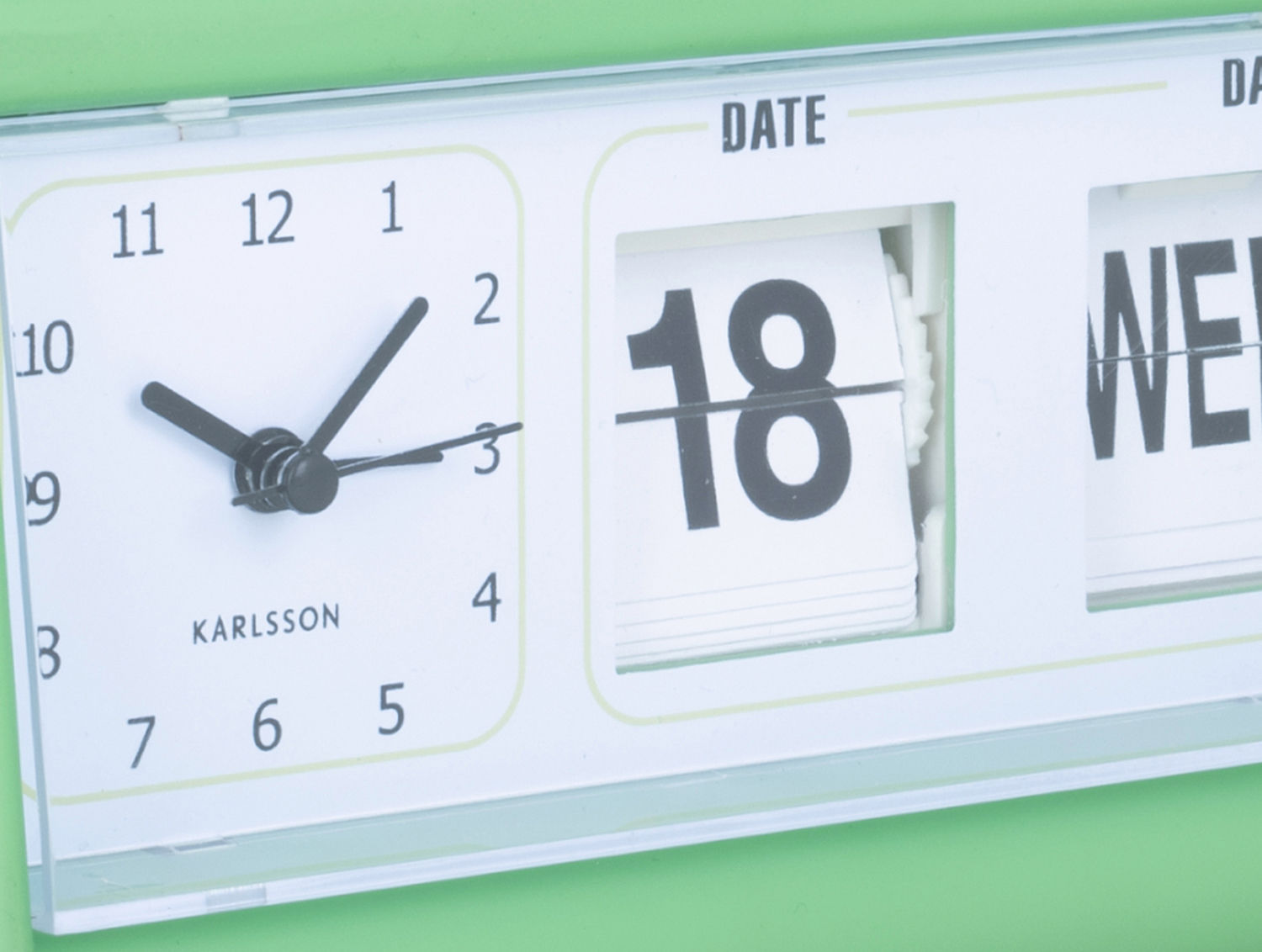 Karlsson Vækkeur Data Flip gummibelagt lysegrøn