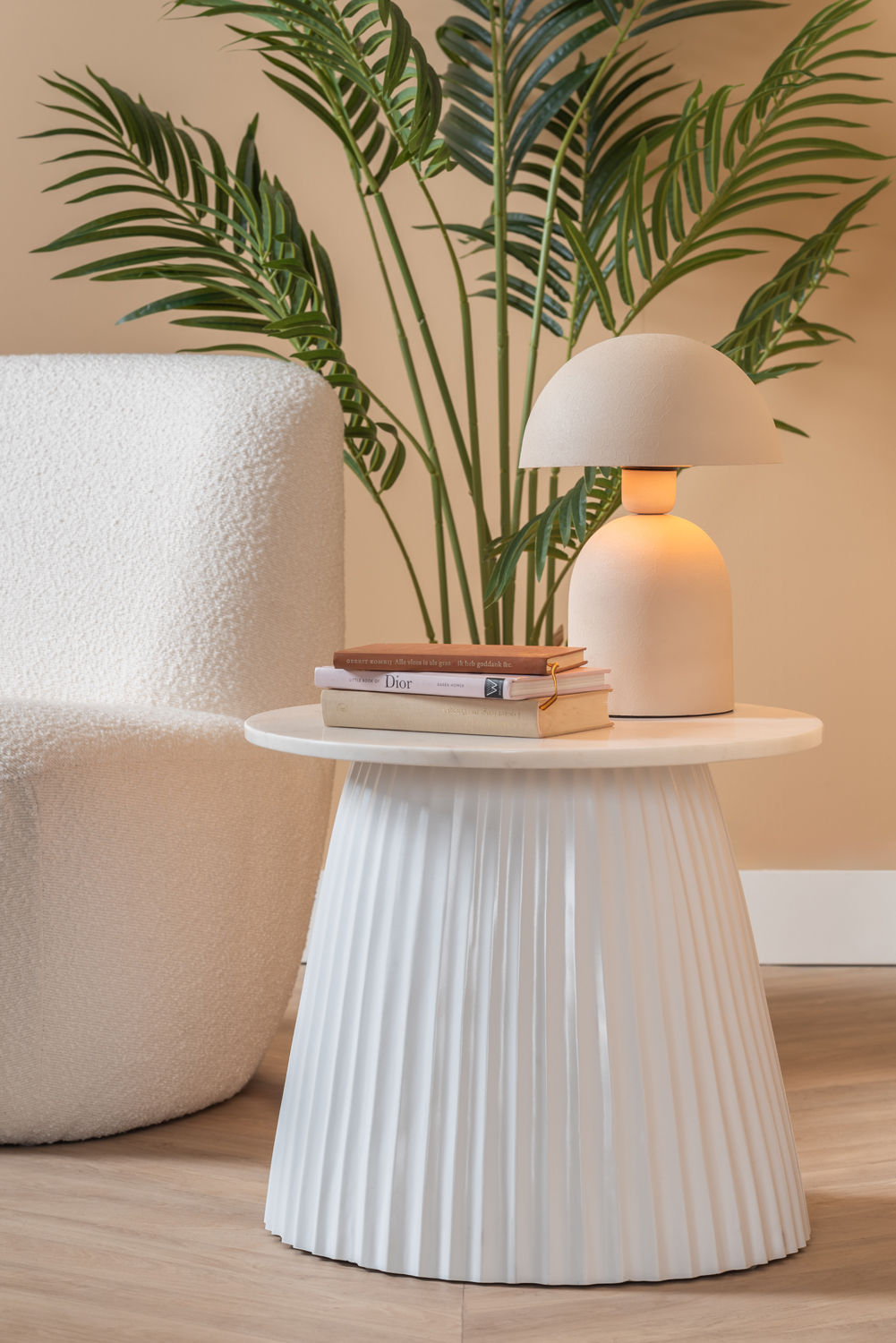 Leitmotiv Sofabord Luscious kegle hvid marmor, hvidt stel