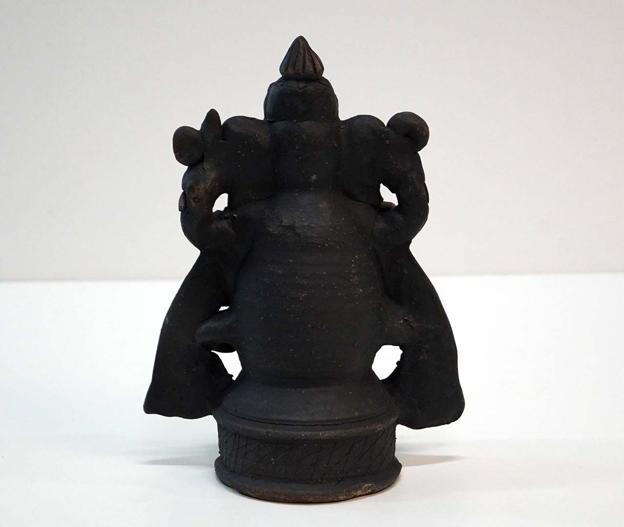 Trademark Living Ganesha figur i ler
