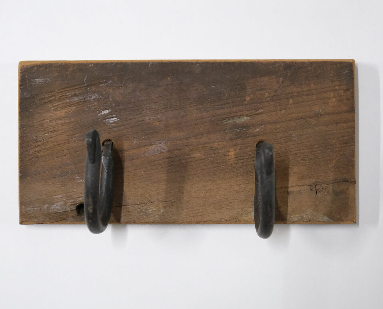 Trademark Living Pjerrot knagerække med 2 kroge