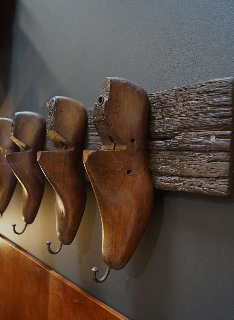 Trademark Living Shoe knagerække med 5 skolæste