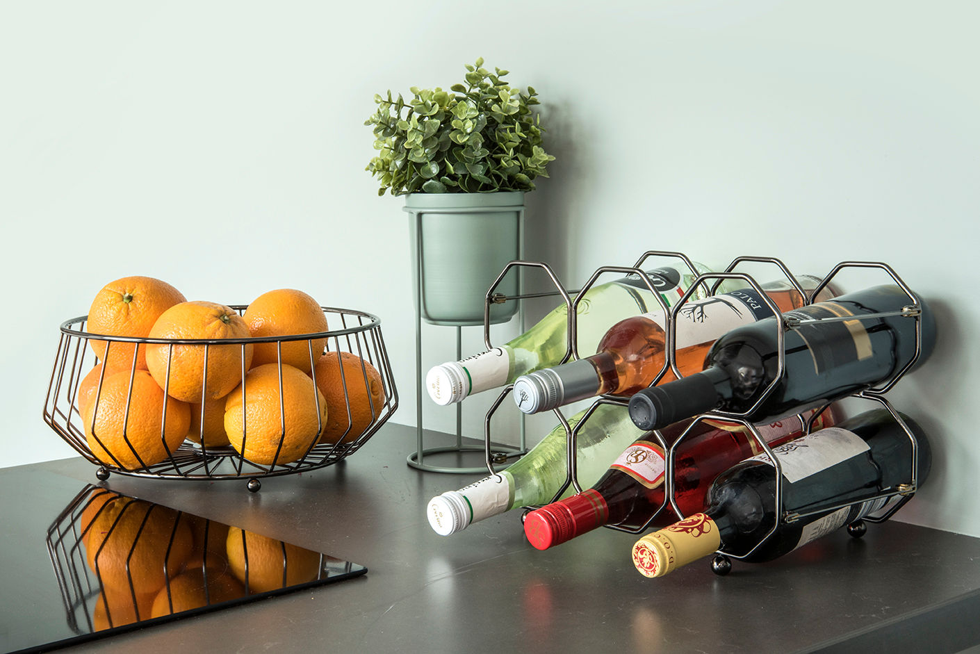 Nutidens Vinreol til 6 flasker vin - Honeycomb mønster smokey grey