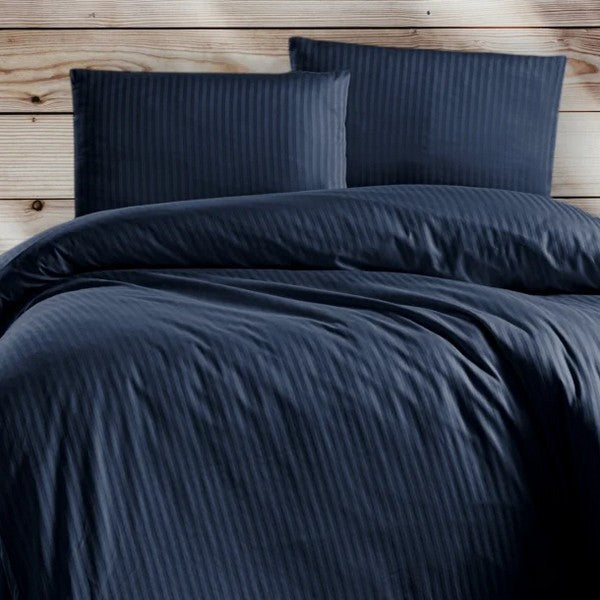 By Skagen sengetøj Elena stribet bomuldssatin Navy 140x220 cm