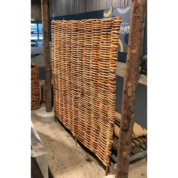 Rattan Hegn, Horisontal (120 x 150) B120xH150xD5 cm