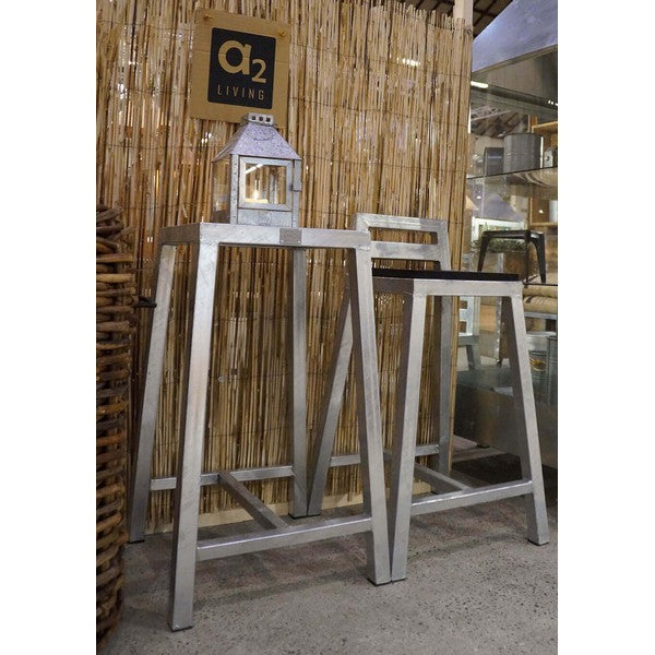 Galvaniseret Square Cafebord (sæt m/2 barstole) L50xB50xH80 cm