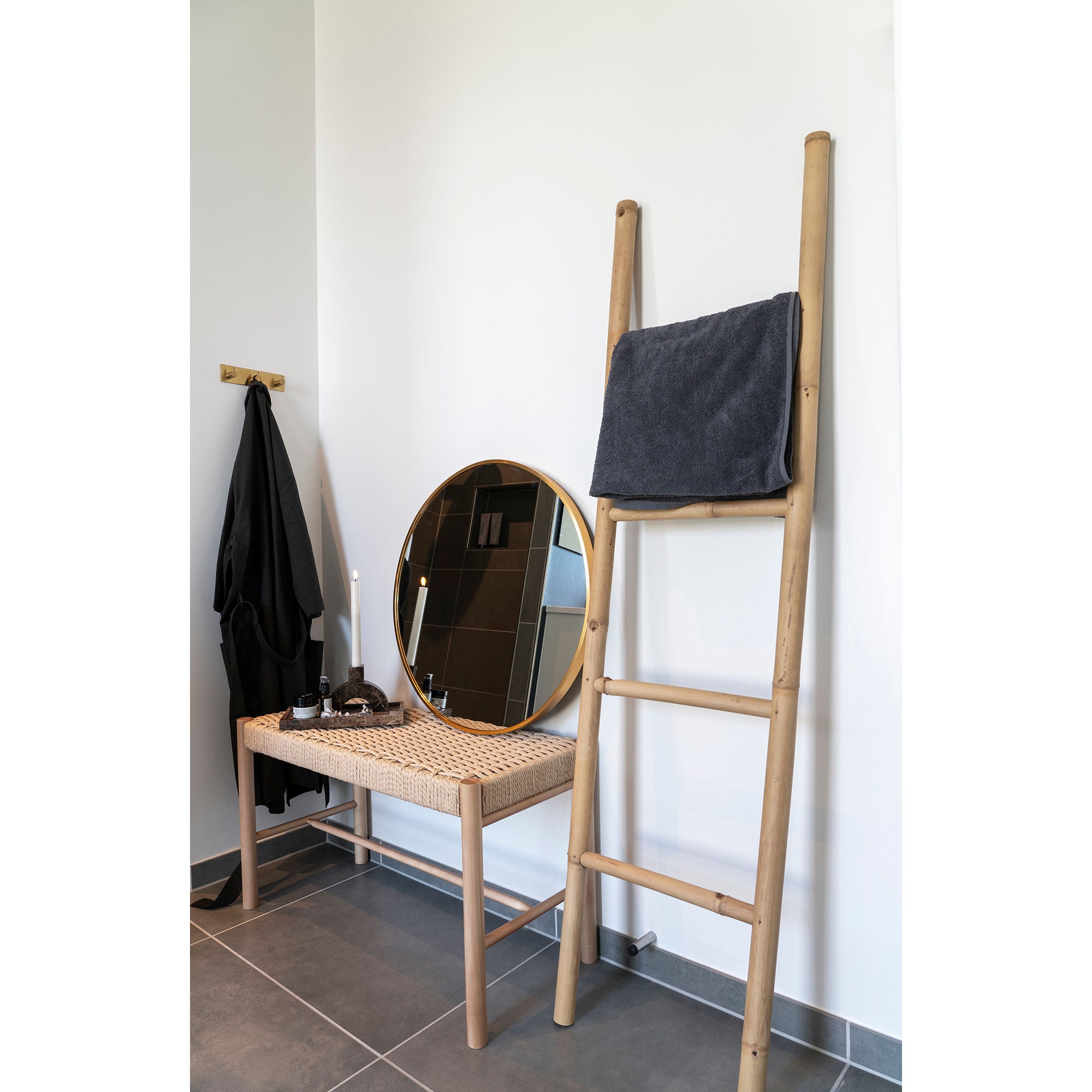 House Nordic Teak Stige