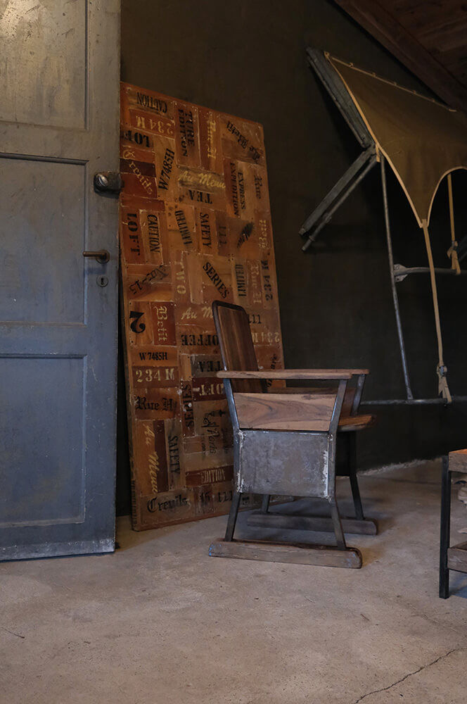 Trademark Living Bollywood biografstol