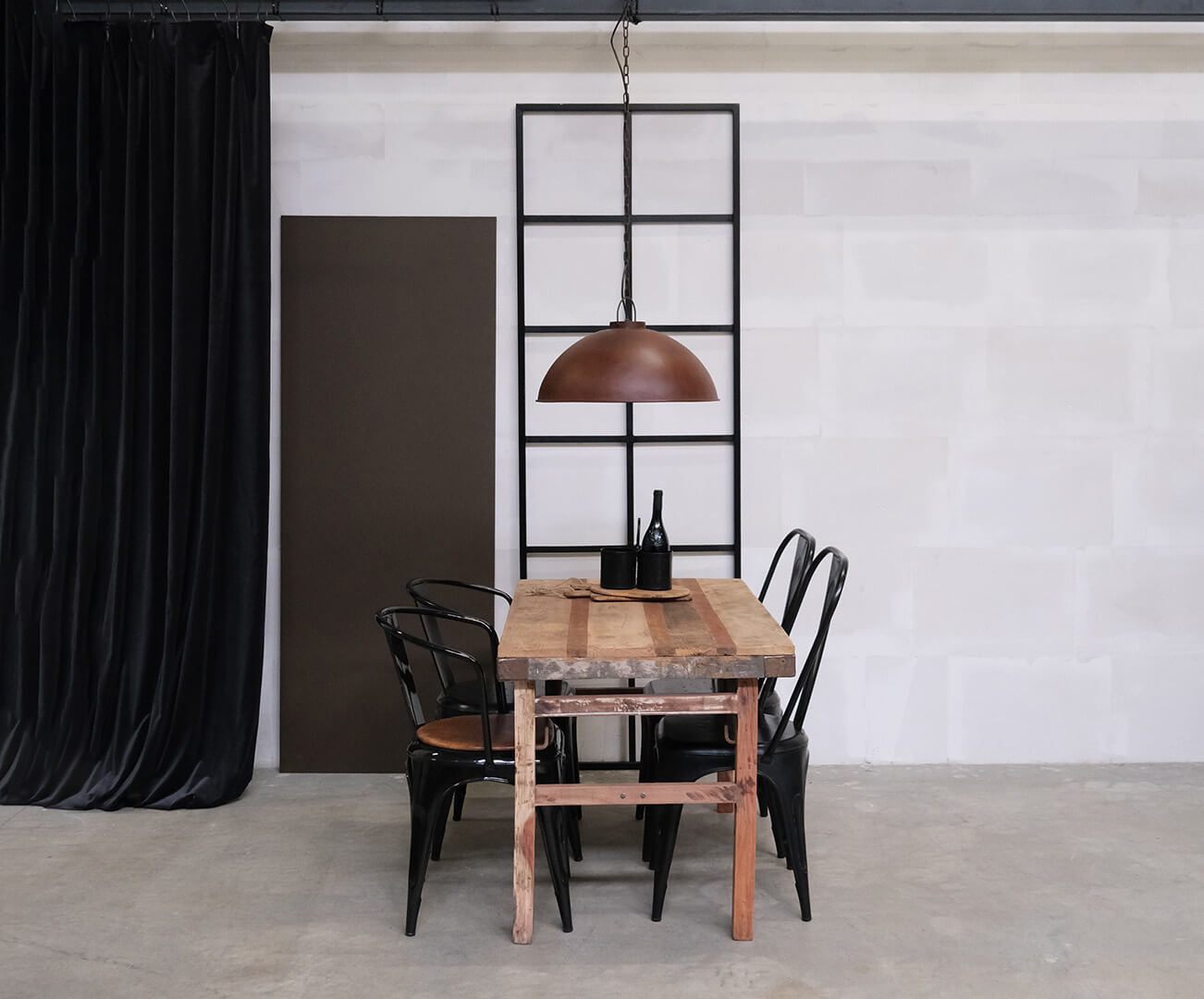 Trademark Living New York skillevæg - høj