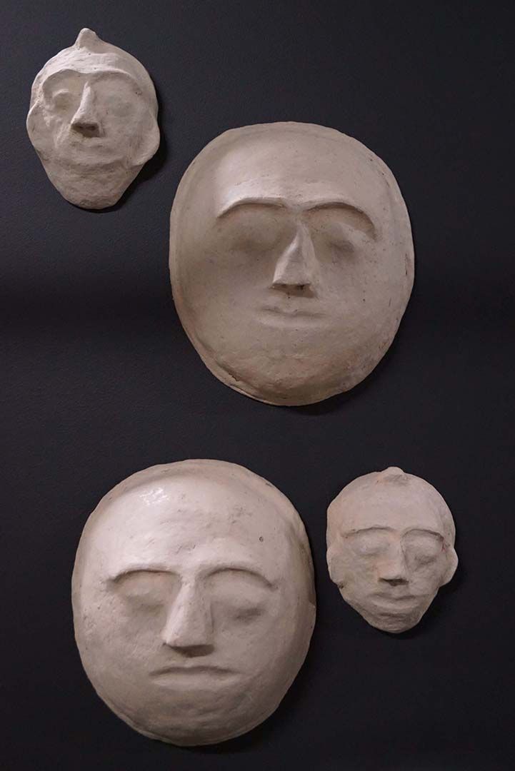 Trademark Living Cosmo papmaché maske - large