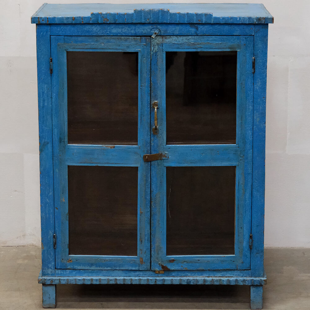 Trademark Living Charmerende vitrineskab med smuk blå farve