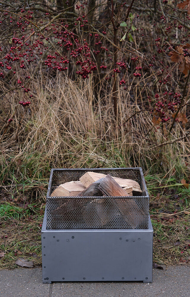 Forge bålfad unikt ildsted i rå jern