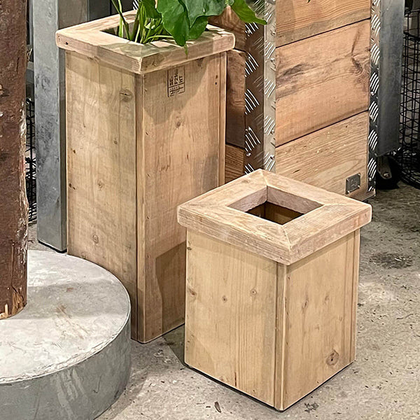 Plantesøjle i træ 25 cm