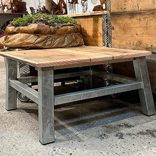 Galvaniseret havebord Loungebord 50x50x30 cm m/top af genbrugstræ