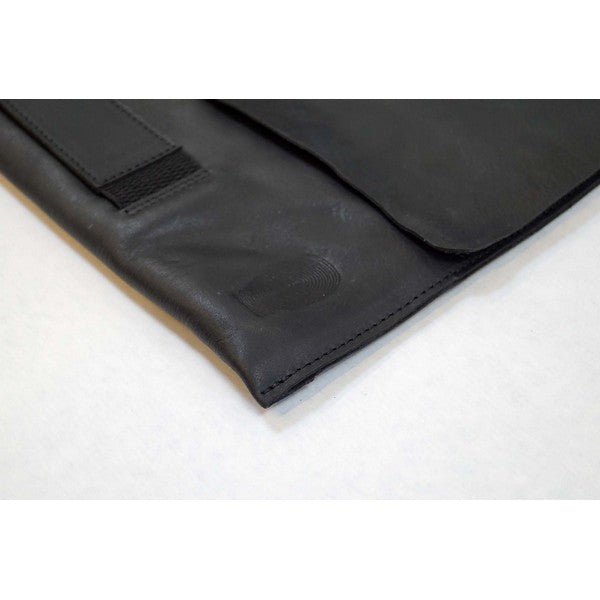 Levi læder sleeve 15"- sort 25x37x2 cm