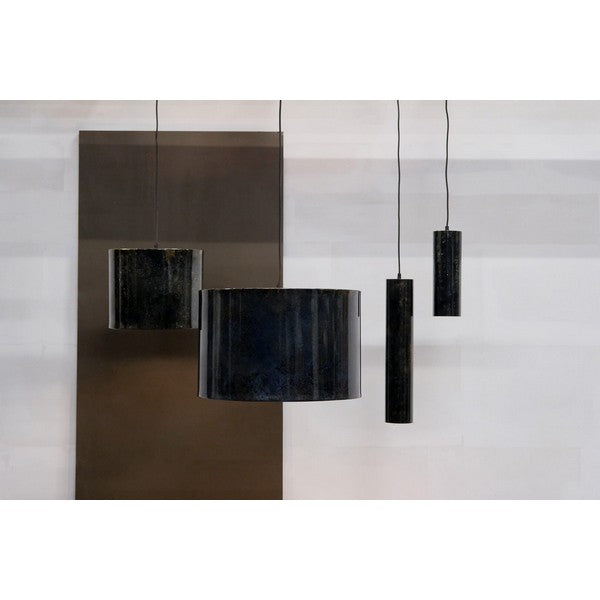 Jonah cylinderformet lampe S - mørkeblå marmoreret 31x10x10 cm