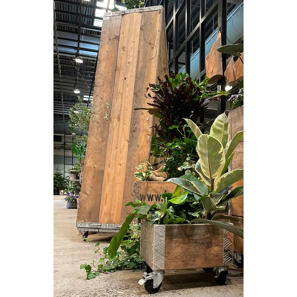 Hightower Street Menu Skilt m Hjul (H: 180-190) B80xH180-190xD57 cm