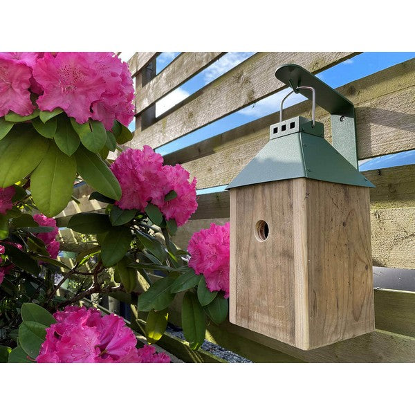 Olivengrøn Mini Birdy Sleep Fuglehus (genb træ) L17xB17xH33,5 cm