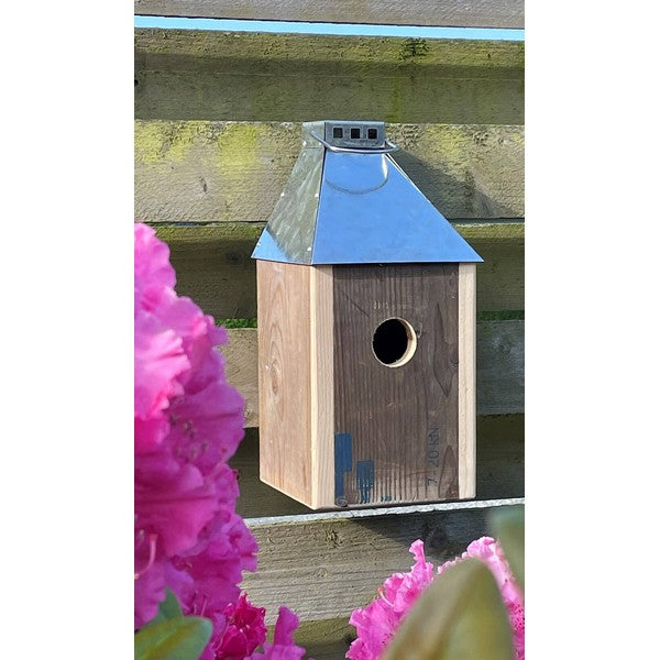 Galvaniseret Mini Birdy Sleep Wall Fuglehus (genb træ) L17xB17xH36,5 cm
