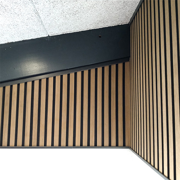 Monteringsprofil bund t/akustikpaneler sort zink 2 meter