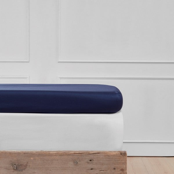 By Skagen toplagen bomuldssatin 90x200x10+10 cm mørkeblå