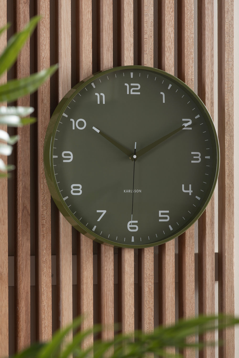 Karlsson Wall clock Orgullo army green
