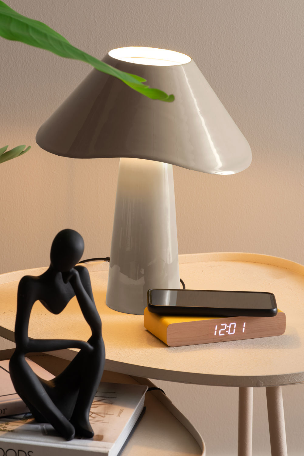 Leitmotiv Bordlampe Ameno emalje varm grå