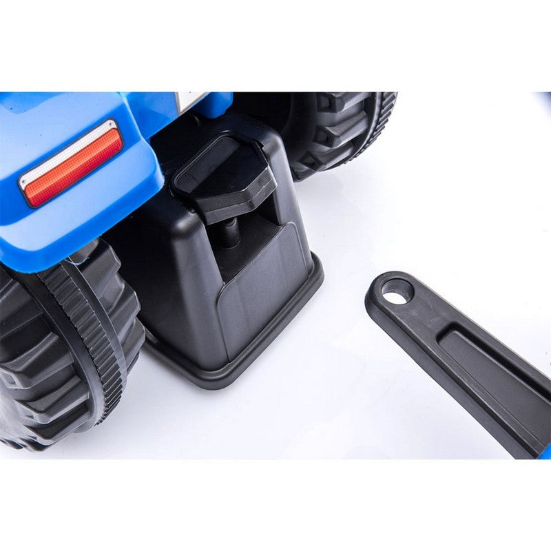 New Holland traktor med vogn, skovl og rive