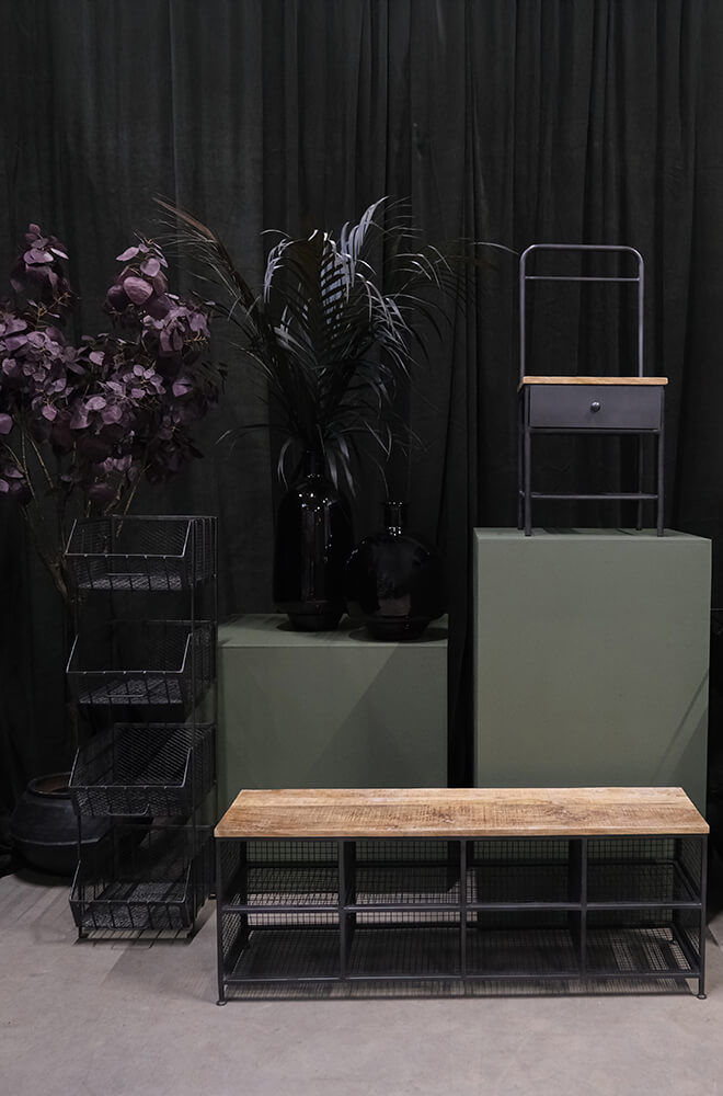 Trademark Living Mesa reol med 4 kurve