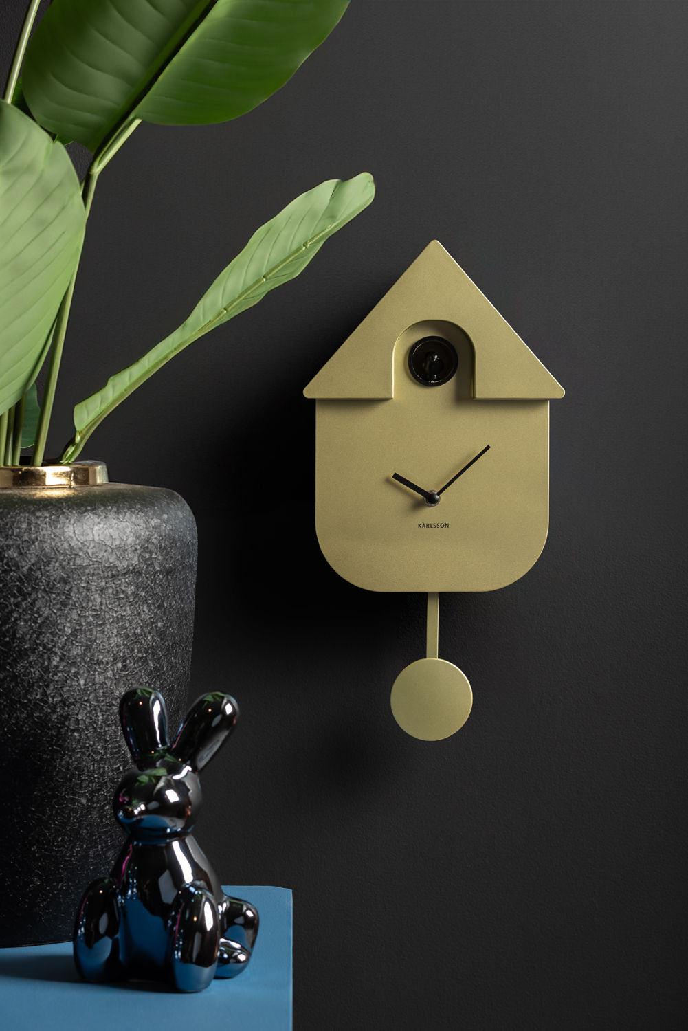 Karlsson Vægur Modern Cuckoo ABS metallic guld