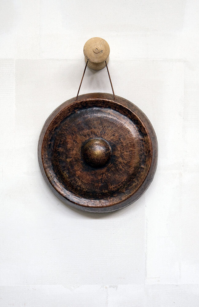 Trademark Living Autentisk gong gong med rå charme