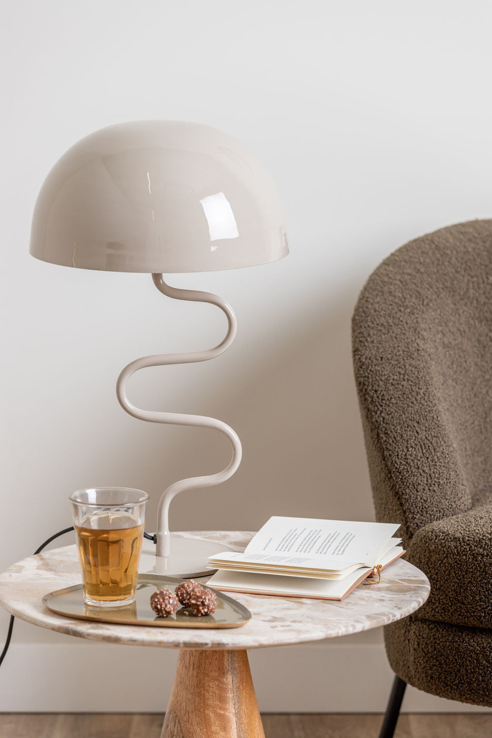 Leitmotiv Bordlampe Twist emalje varm grå